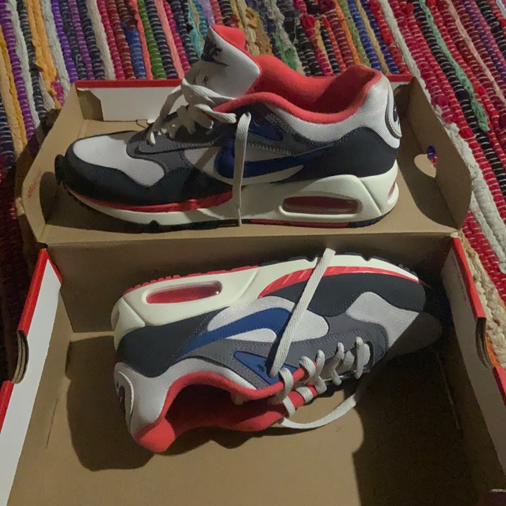 Nike air max correlate gray , blue, pink and white